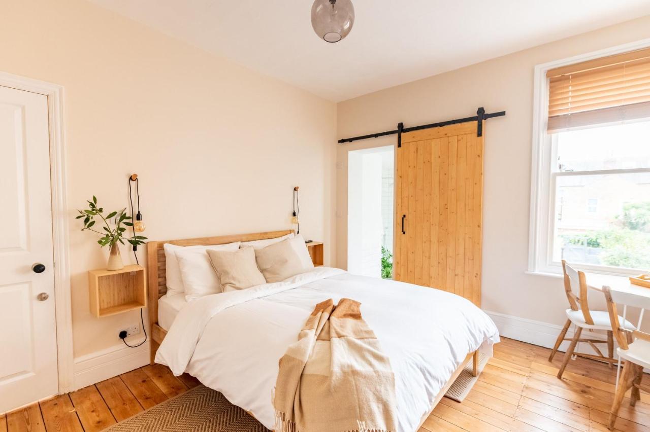 Doghouse Margate Bed and Breakfast Εξωτερικό φωτογραφία